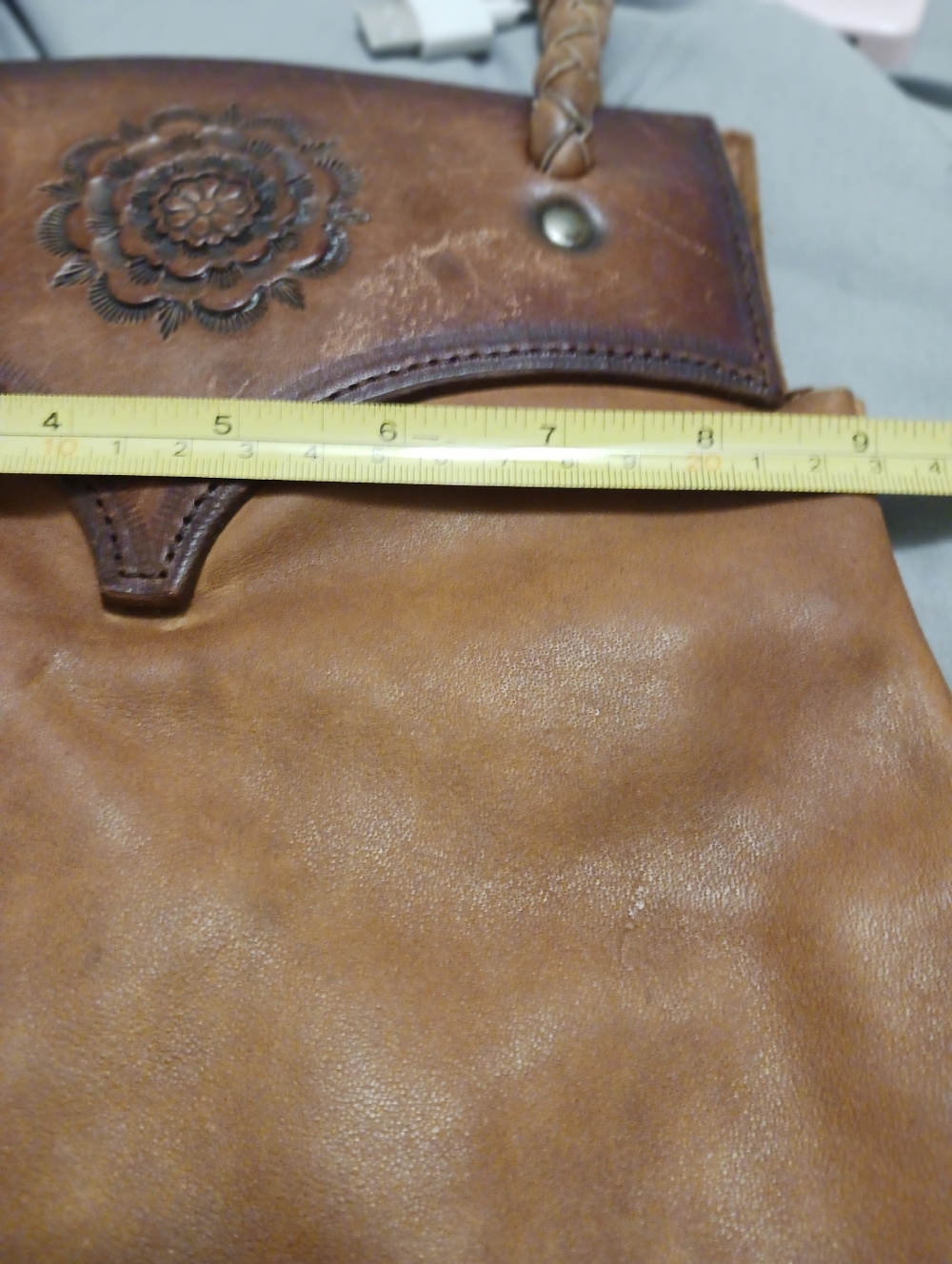 Vintage 60's Hand Tooled Leather Top Handle OOAK Bag - Picture 9 of 15